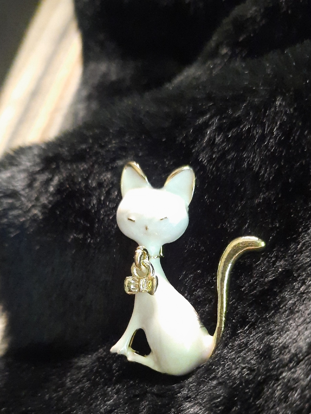 White and Gold Cat Pin Brooch for Cat Lovers